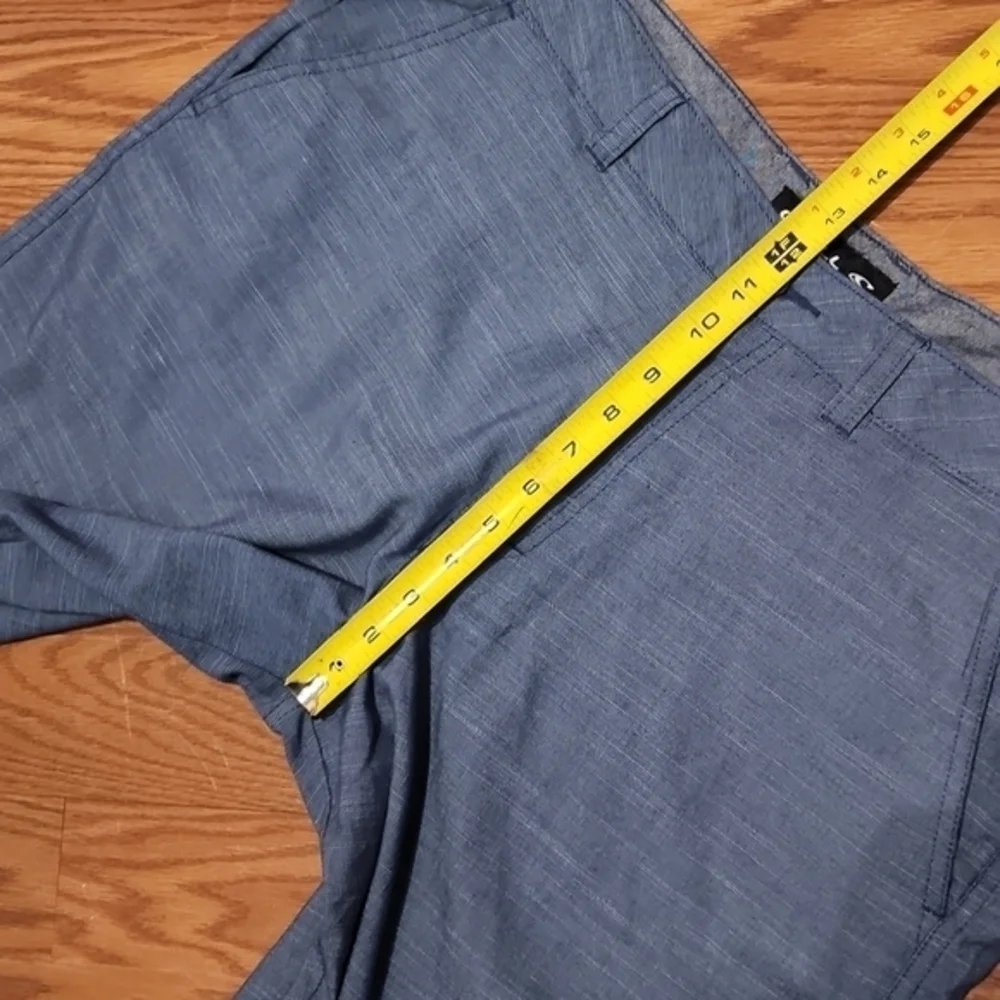 O'Neill short‎ size 36